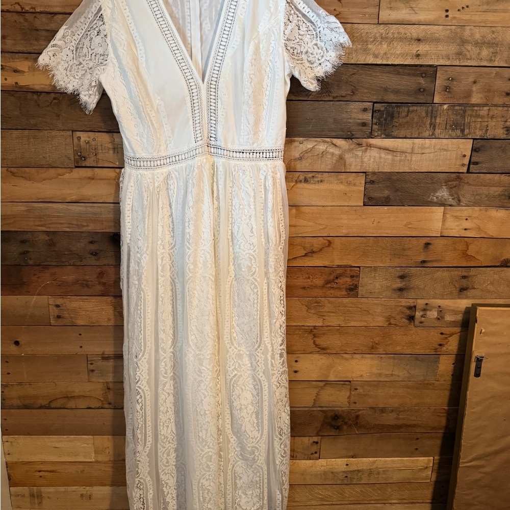 Elegant Beachy White Lace Maxi Dress New